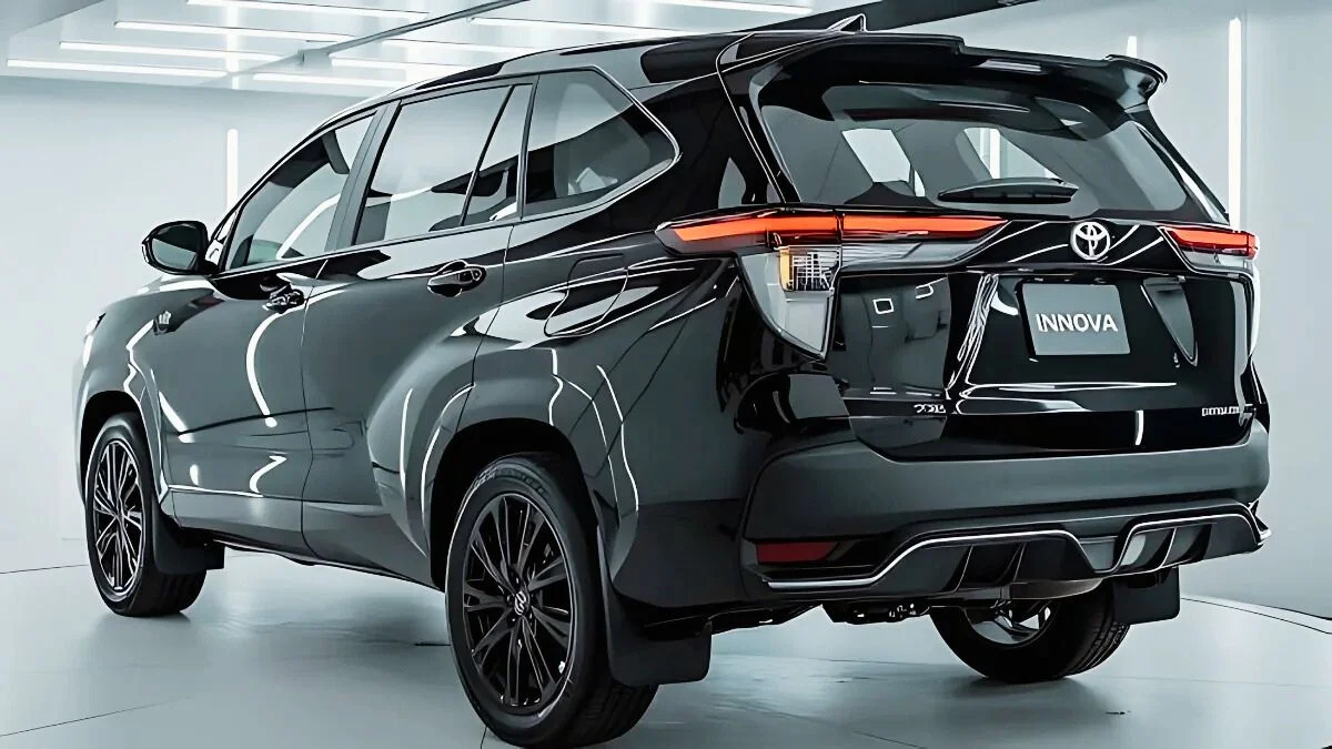 Toyota Innova Hycross 2025: 24 KMPL की शानदार माइलेज और लग्जरी फीचर्स के साथ भारतीय बाजार में धूम मचाने को तैयार